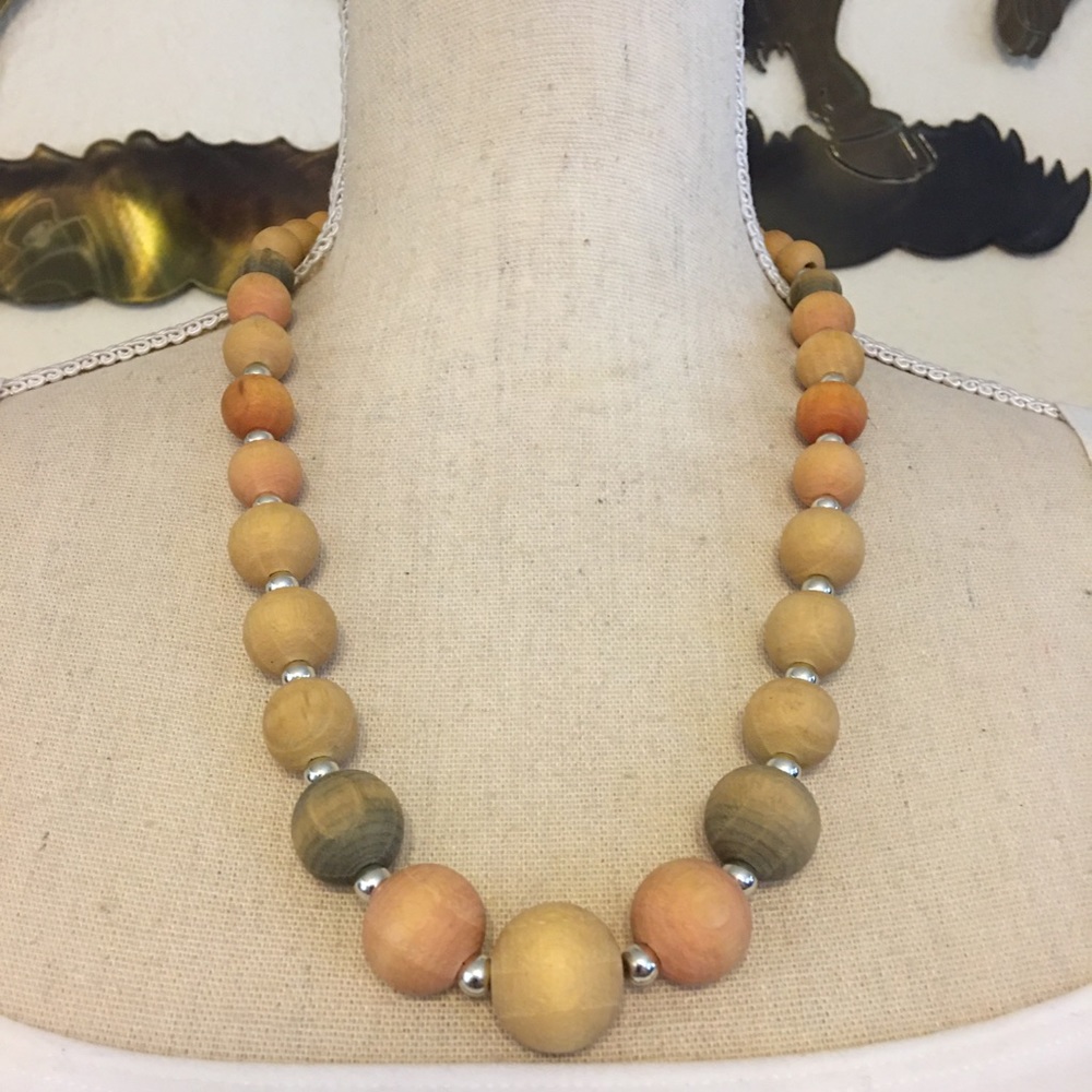 Vintage multi tone wood bead necklace